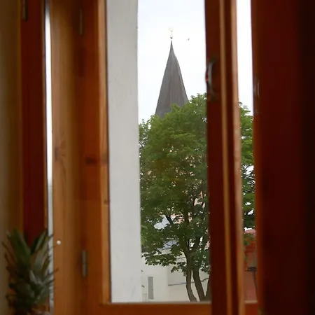 Charming Old Town Flat - Free Private Parking Tartu